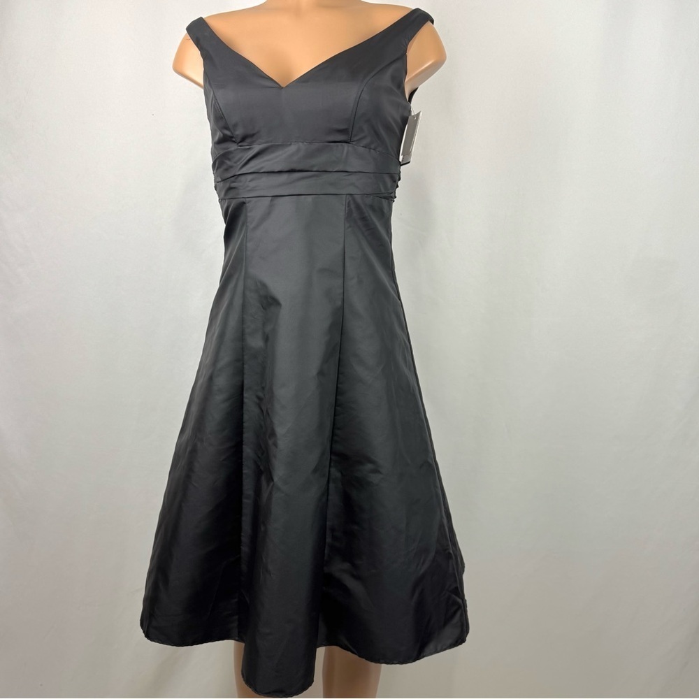 David's Bridal Sz 2 Black Bridesmaid Formal Dress For & Flare W/ Bow Sash V-Neck - Picture 4 of 12